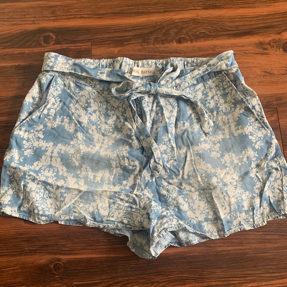 Knox Rose Printed Shorts 💙🤍